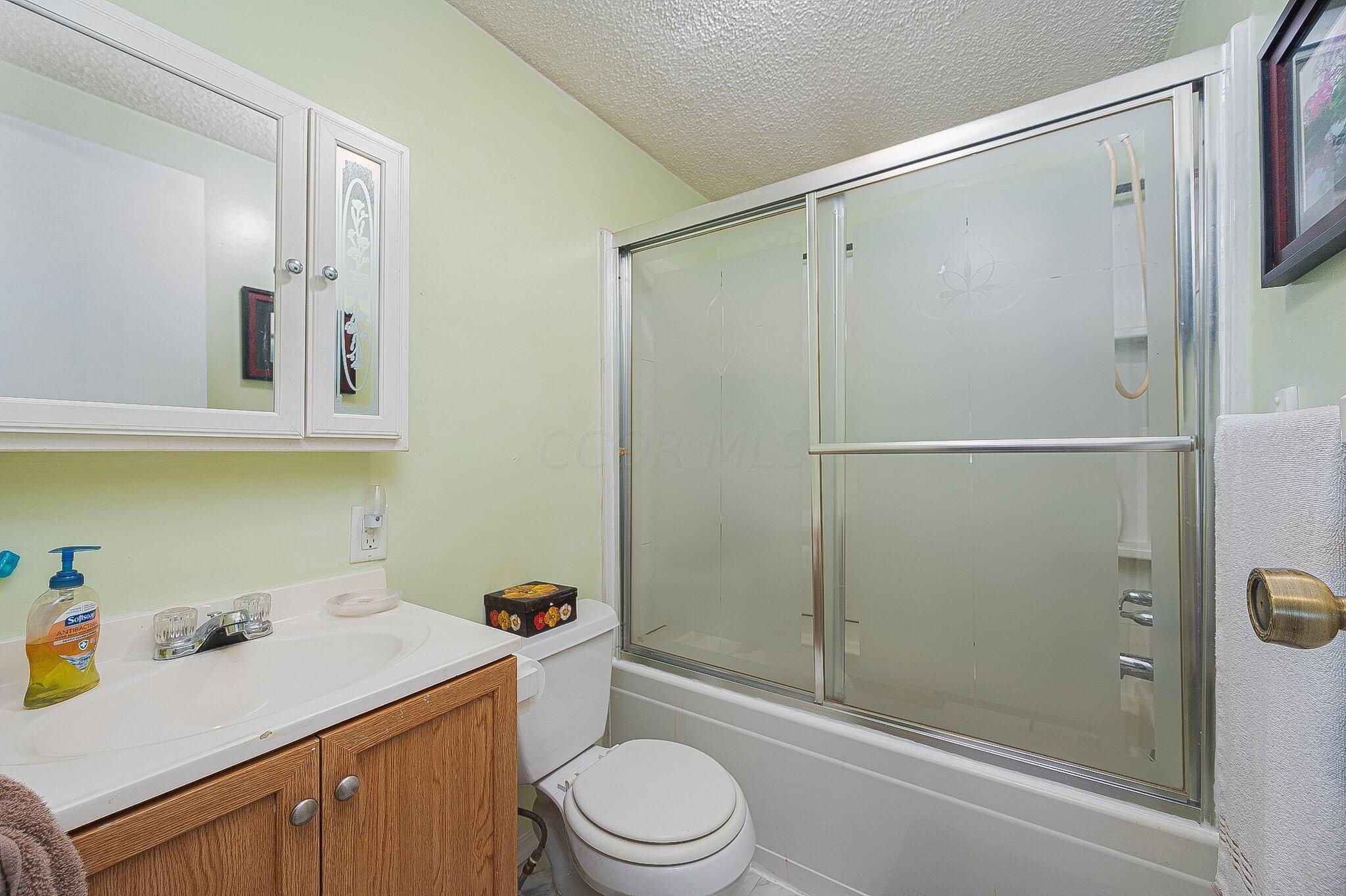10662 Tarlton Road St. Louisville, OH 43071 - Photo 27 of 61 24-web-or-mls-10662 Tarlton Rd-24