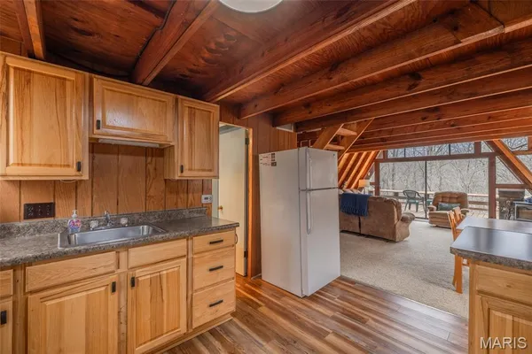 $375,000 | 294 East Wanderfern Cir Drive, Innsbrook, MO 63390