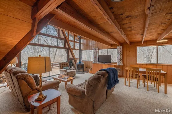 $375,000 | 294 East Wanderfern Cir Drive, Innsbrook, MO 63390