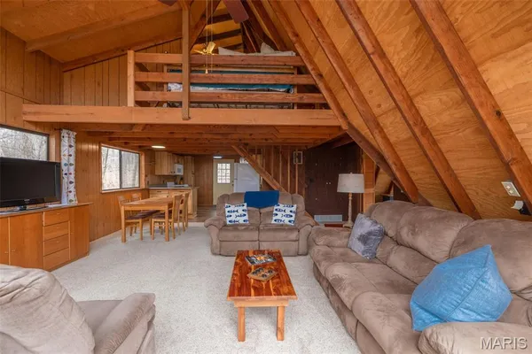 $375,000 | 294 East Wanderfern Cir Drive, Innsbrook, MO 63390