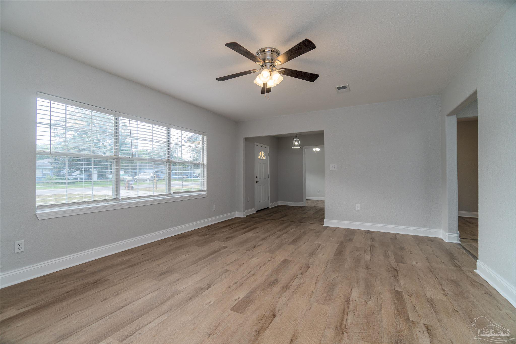 109 Reed Road Pensacola, FL 32507 - Photo 13 of 37