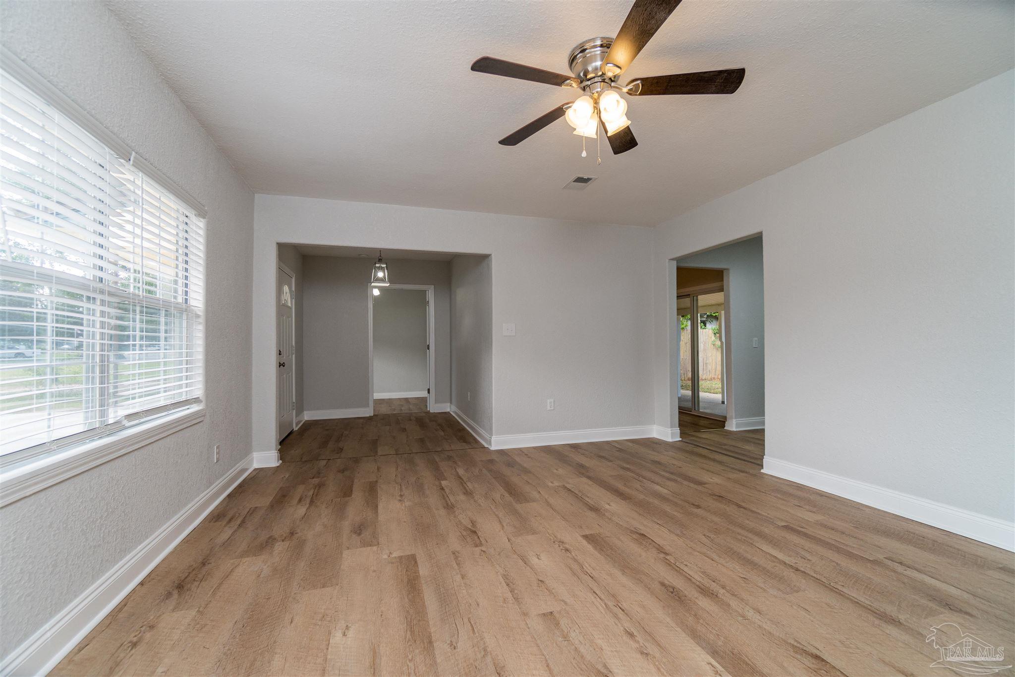 109 Reed Road Pensacola, FL 32507 - Photo 14 of 37
