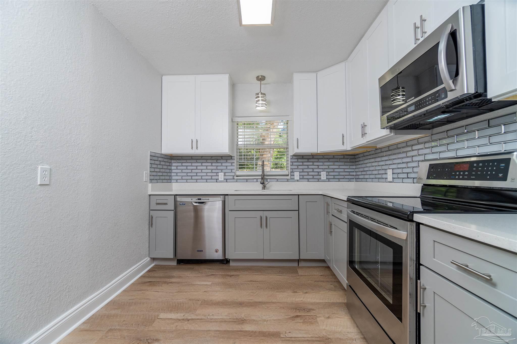 109 Reed Road Pensacola, FL 32507 - Photo 29 of 37