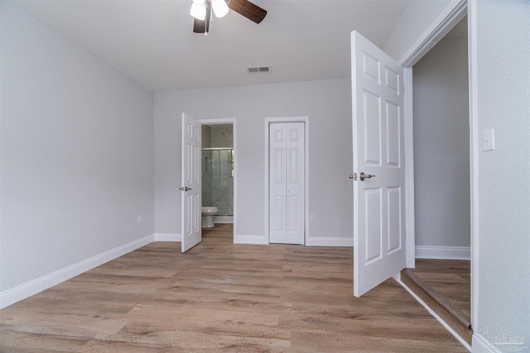 109 Reed Road Pensacola, FL 32507 - Photo 6 of 37