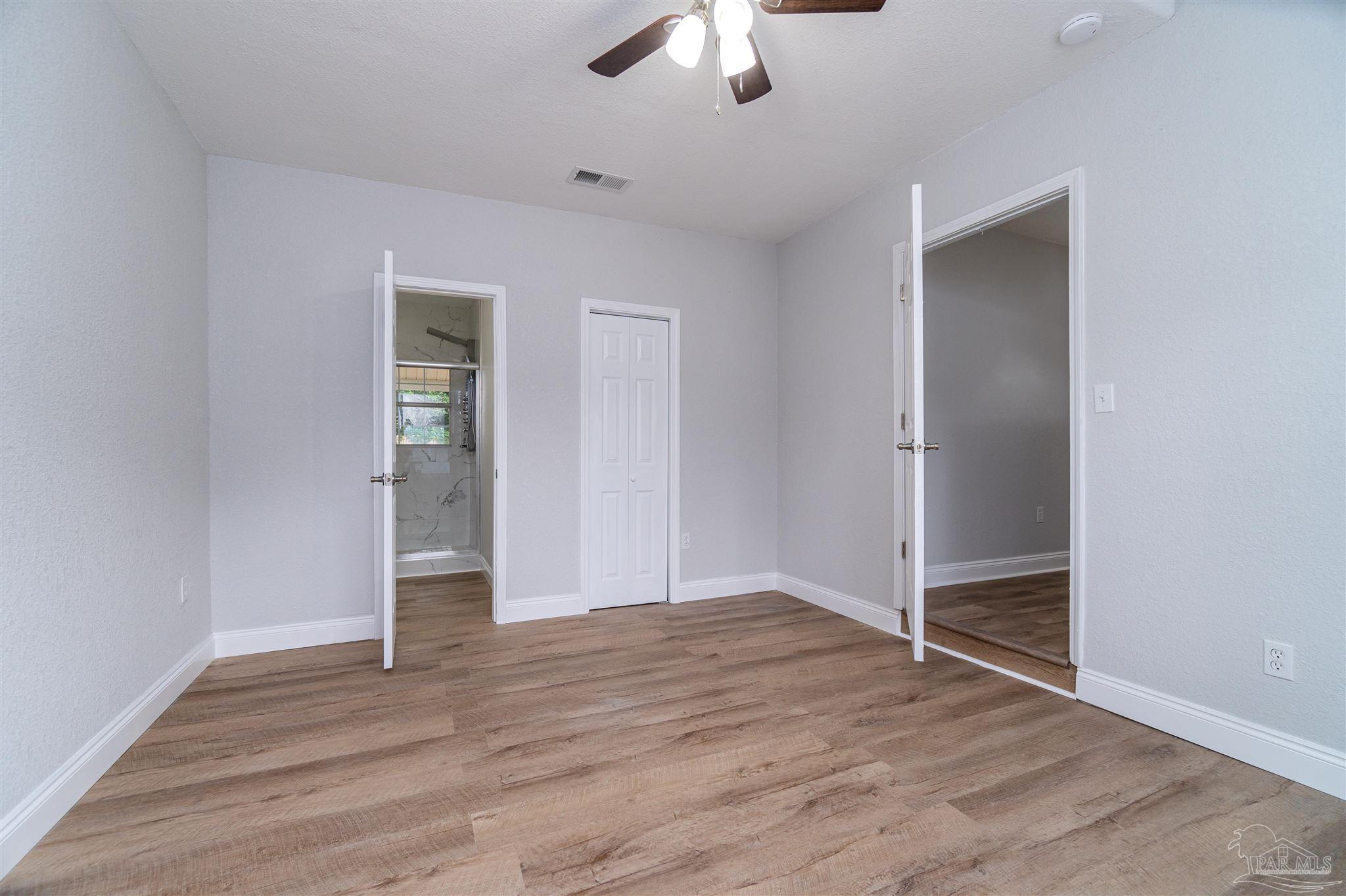 109 Reed Road Pensacola, FL 32507 - Photo 7 of 37