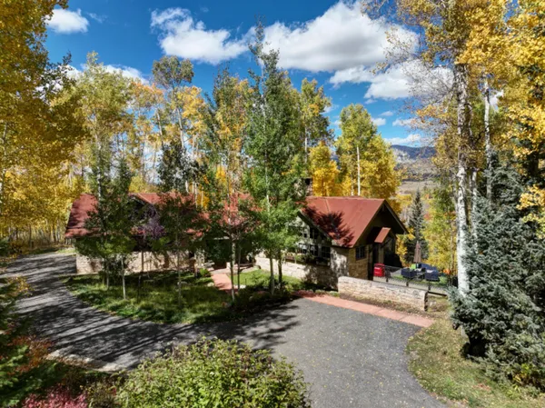a view of a outdoor space