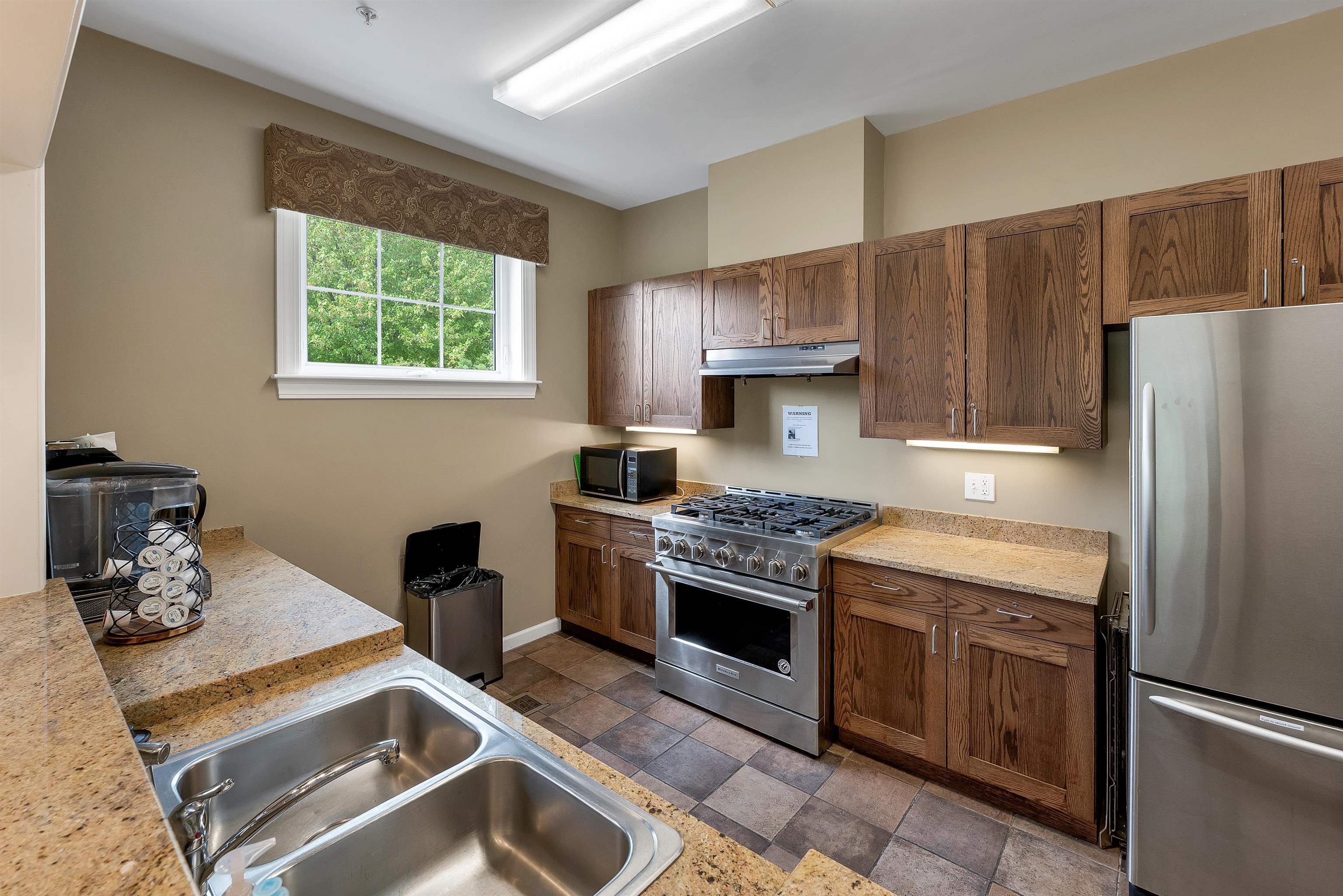 17 Roundabout Way, Unit 5 Manchester, NH 03102 - Photo 56 of 57