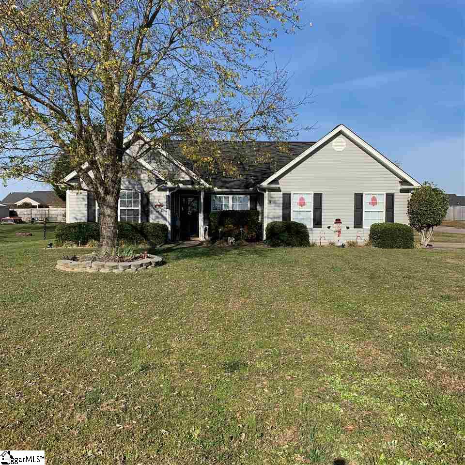 525 Mountainview Road Boiling Springs, SC 29316 - Photo 1 of 28