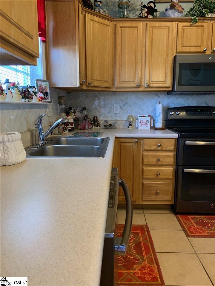 525 Mountainview Road Boiling Springs, SC 29316 - Photo 10 of 28