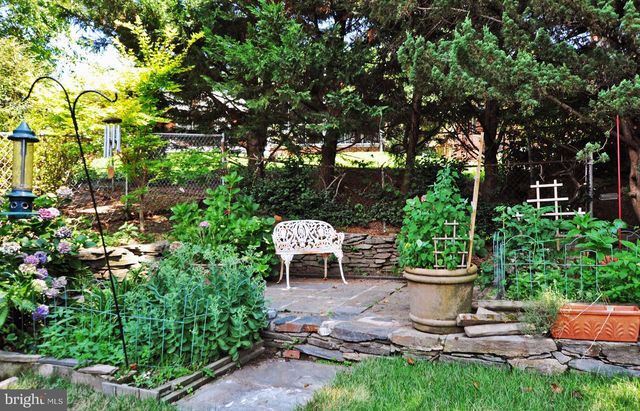 $1,179,000 | 5105 Brookeway Drive, Bethesda, MD 20816