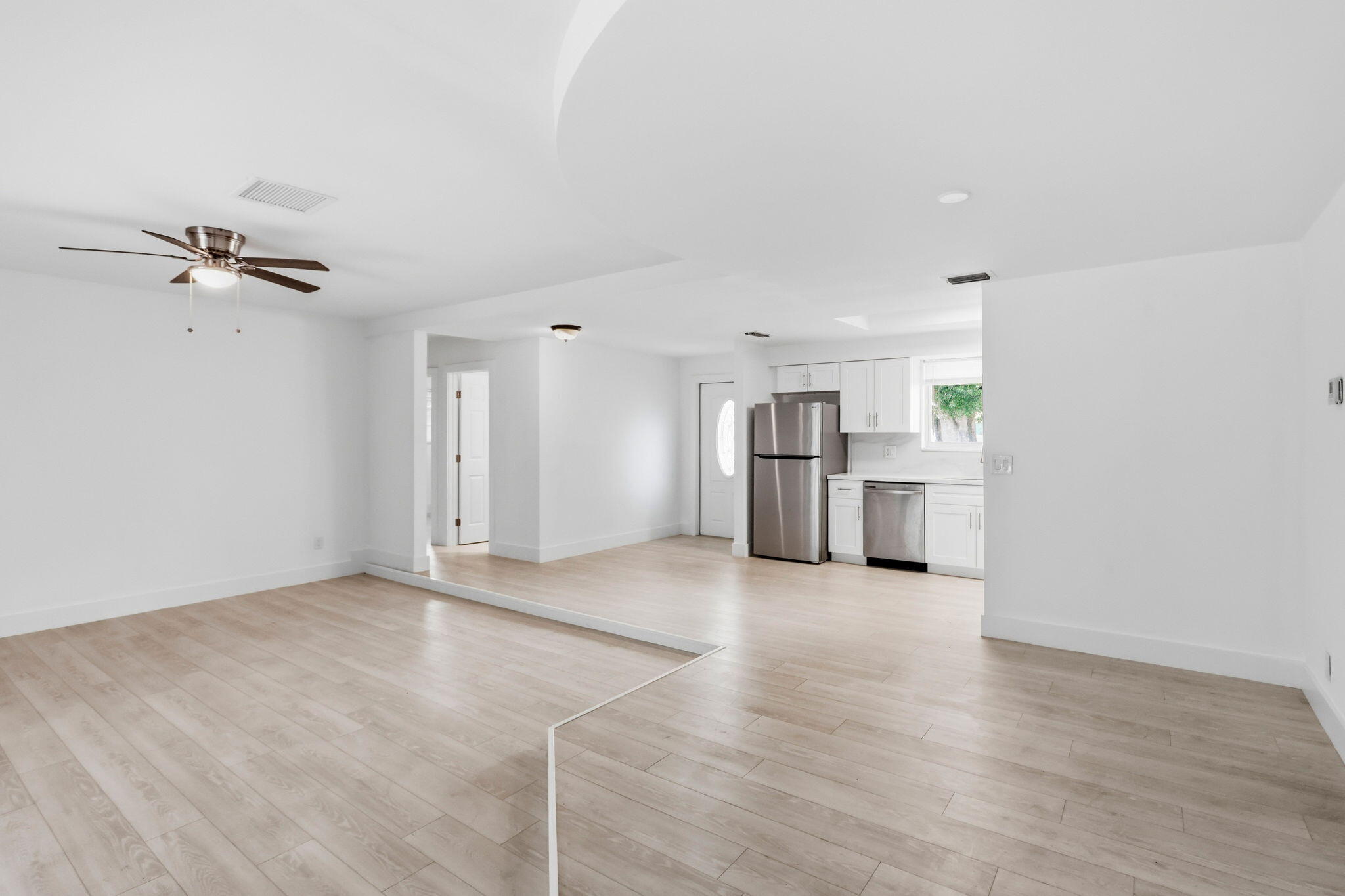 898 Southwest 10th Avenue Boca Raton, FL 33486 - Photo 6 of 47 6-web-or-mls-004_0E2A3444