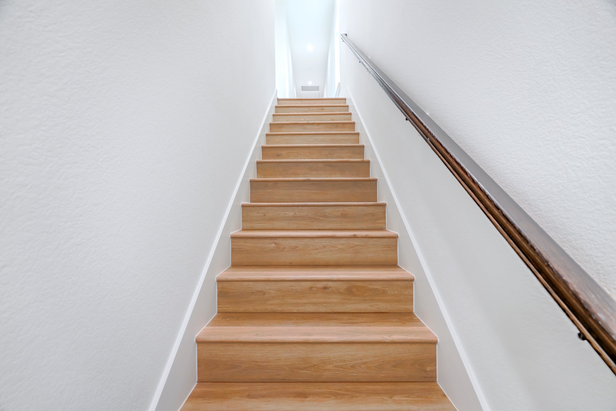 7903 Sunnyhill Street Houston, TX 77088 - Photo 17 of 33 a view of entryway