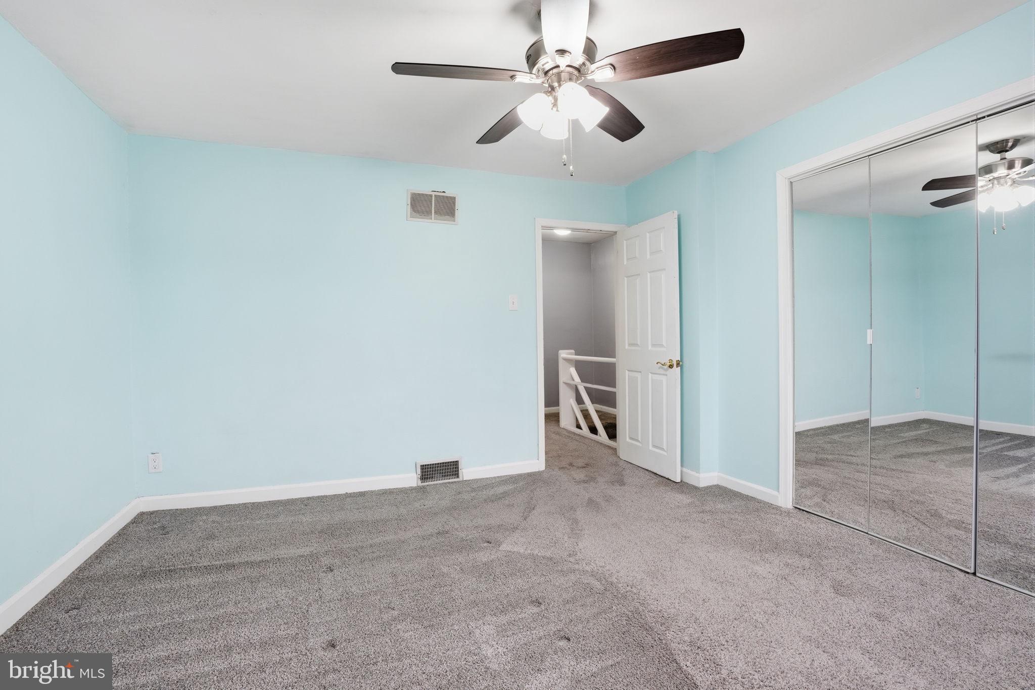 3254 Fordham Road Philadelphia, PA 19114 - Photo 17 of 25 an empty room with closet and a ceiling fan