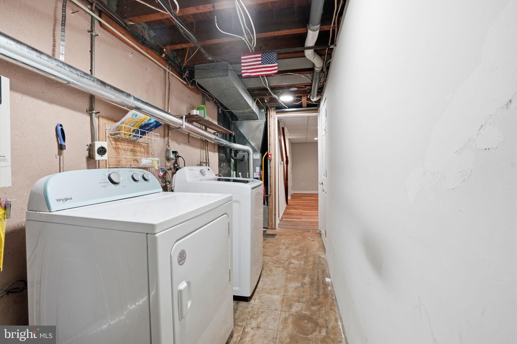 3254 Fordham Road Philadelphia, PA 19114 - Photo 21 of 25 a utility room with dryer and washer