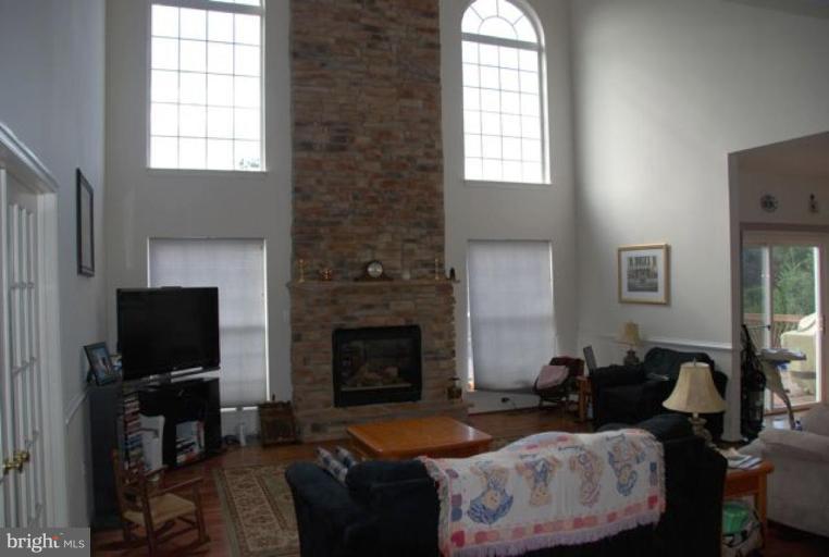 8580 Rothbury Drive Bristow, VA 20136 - Photo 4 of 10 Family Room