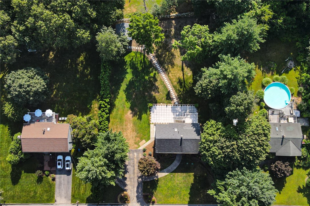 35 Hines Farm Road Cranston, RI 02921 - Photo 3 of 23 Gallery Image 3