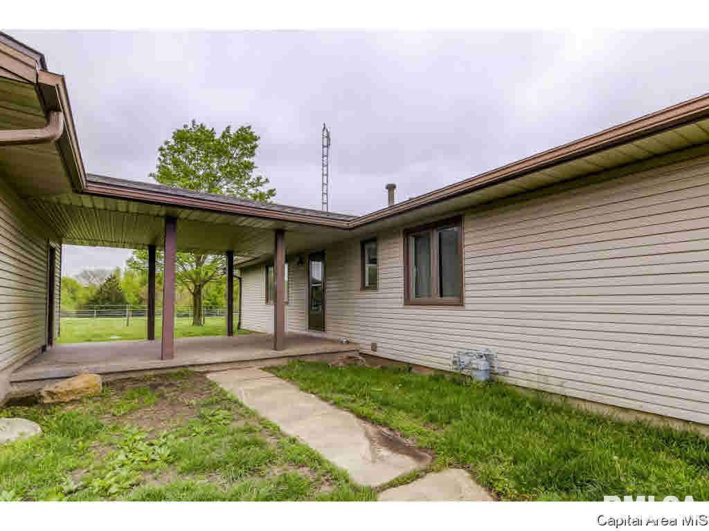 3620 Ostermeier Road Auburn, IL 62615 - Photo 3 of 9 Gallery Image 3