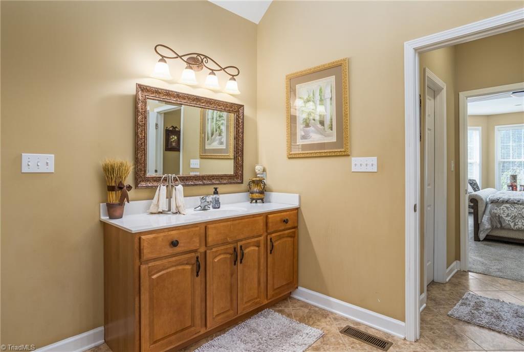 317 Laurel Ridge Lane Lexington, NC 27295 - Photo 13 of 28 Gallery Image 13