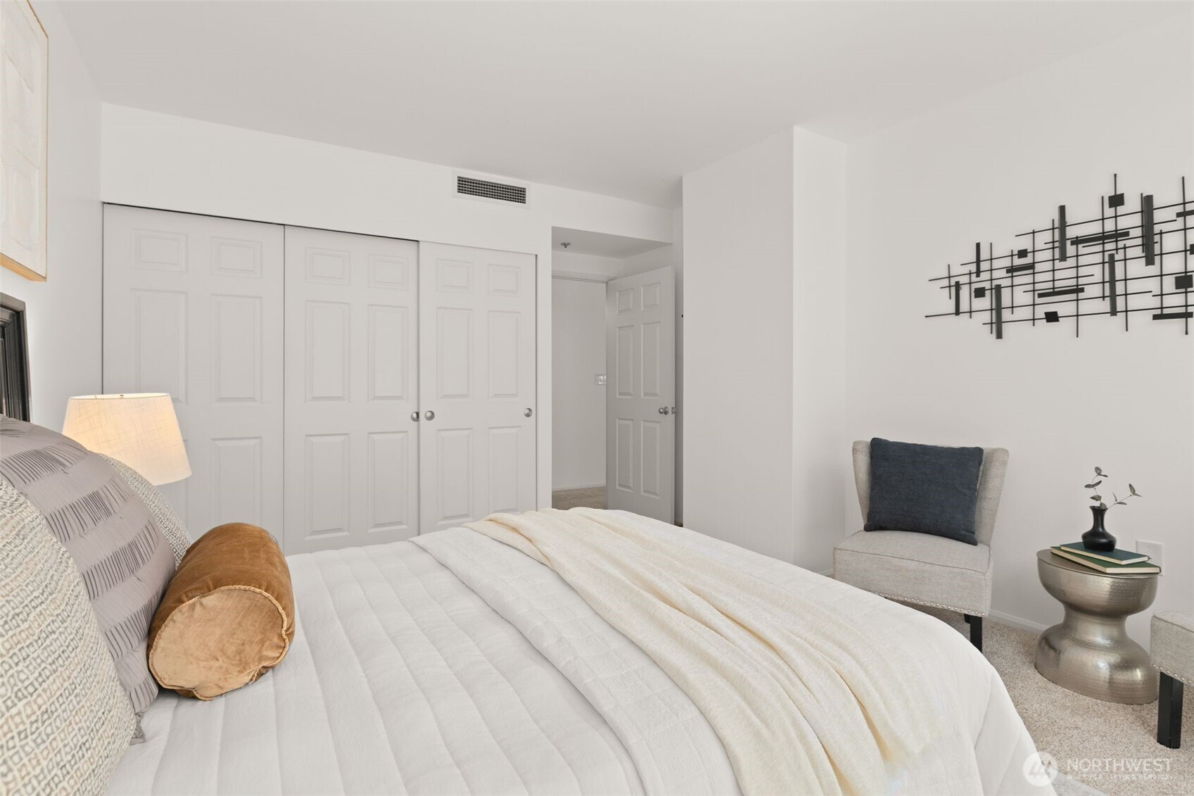 2600 2nd Avenue, Unit 302 Seattle, WA 98121 - Photo 18 of 40
