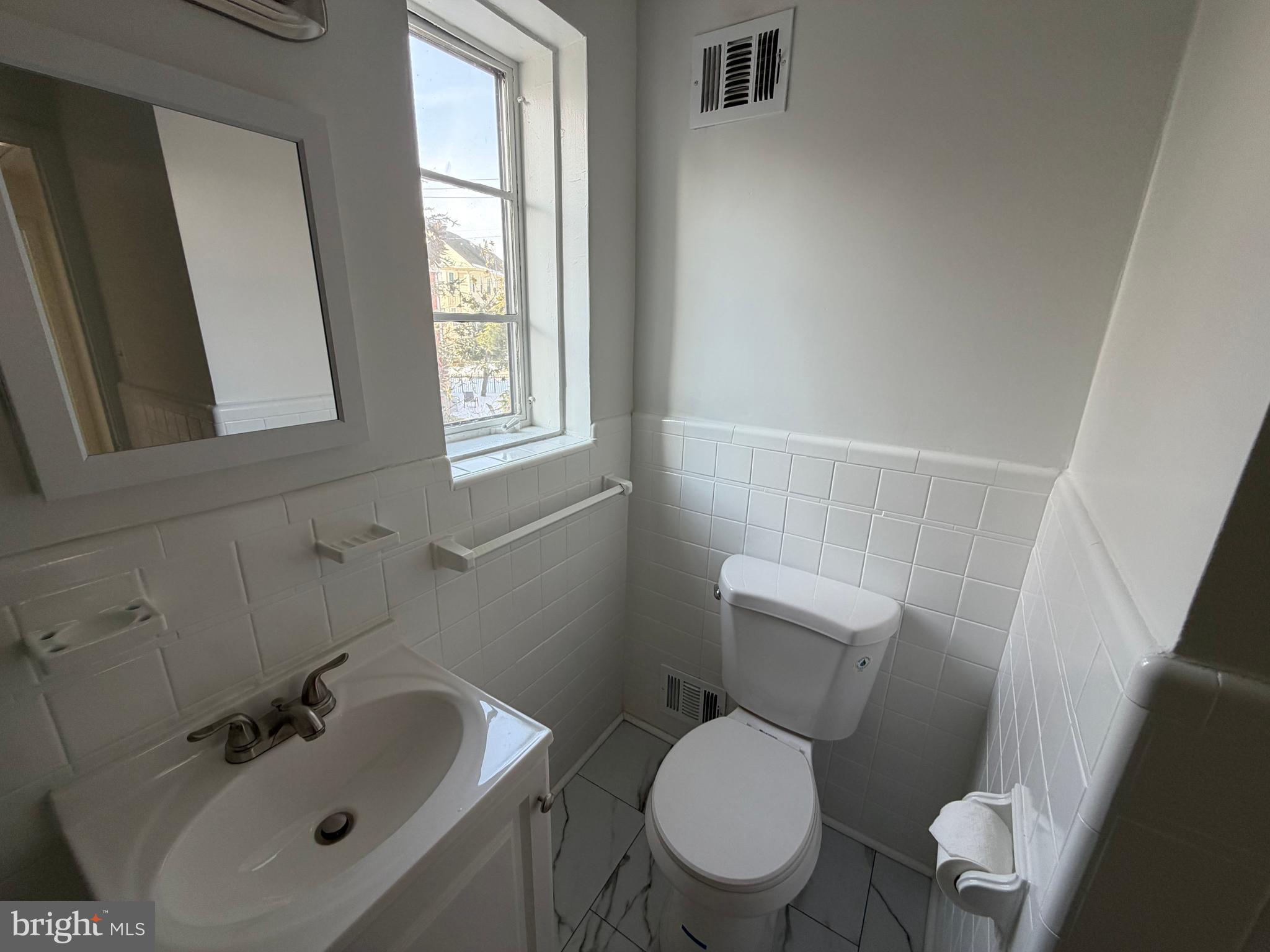 1304 South Walter Reed Drive Arlington, VA 22204 - Photo 22 of 34