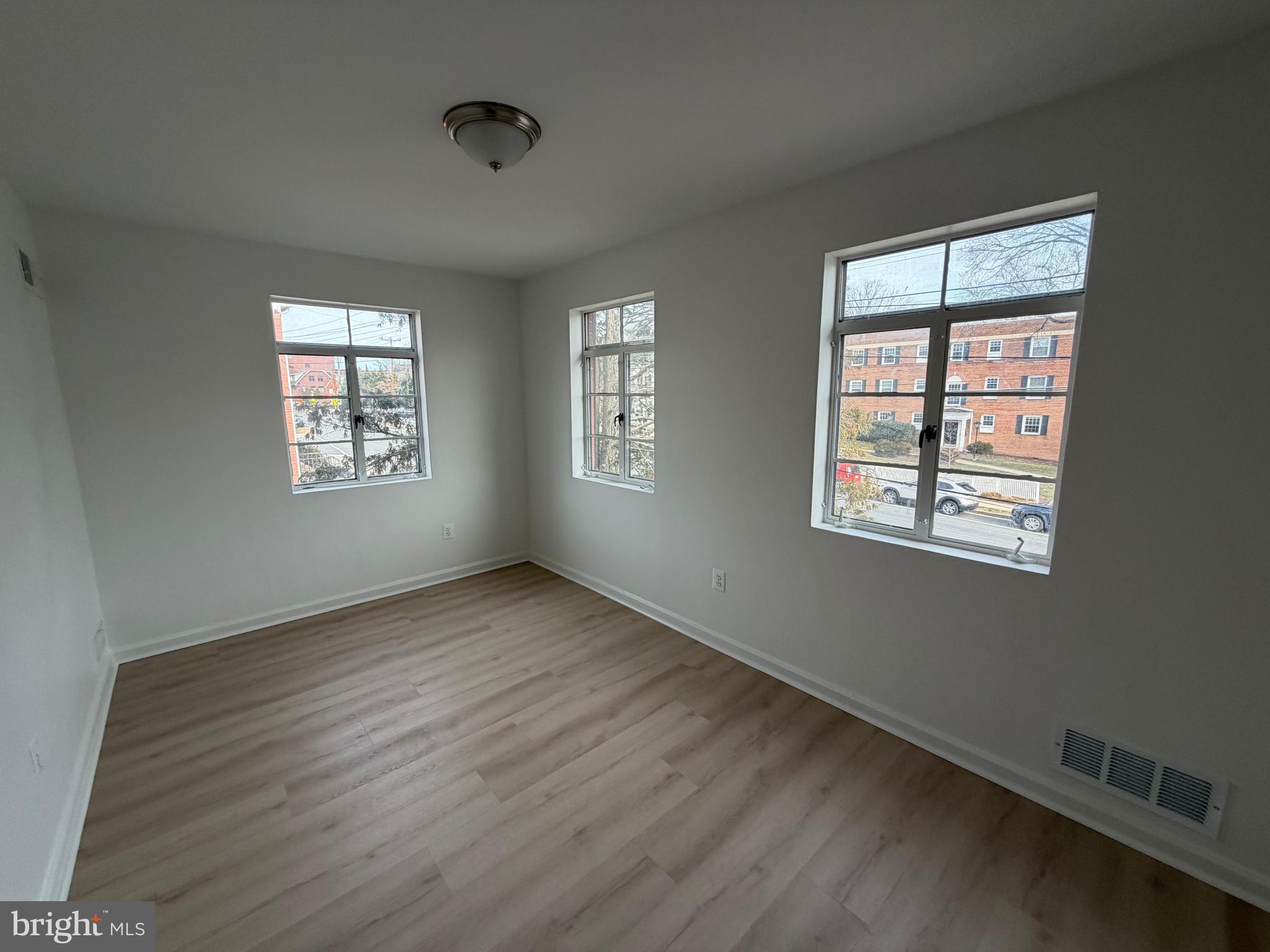 1304 South Walter Reed Drive Arlington, VA 22204 - Photo 32 of 34 upstairs bedroom 3