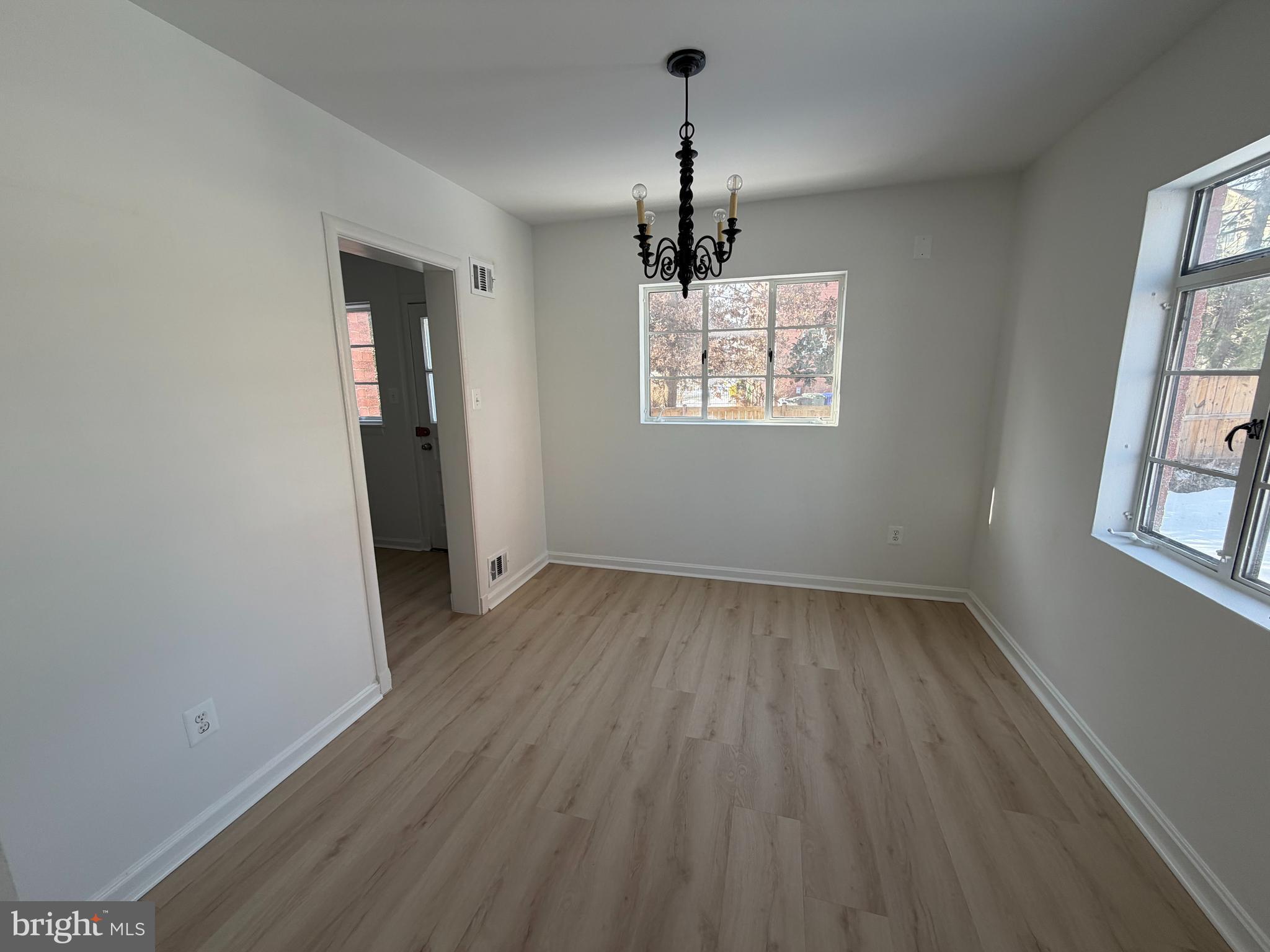 1304 South Walter Reed Drive Arlington, VA 22204 - Photo 9 of 34