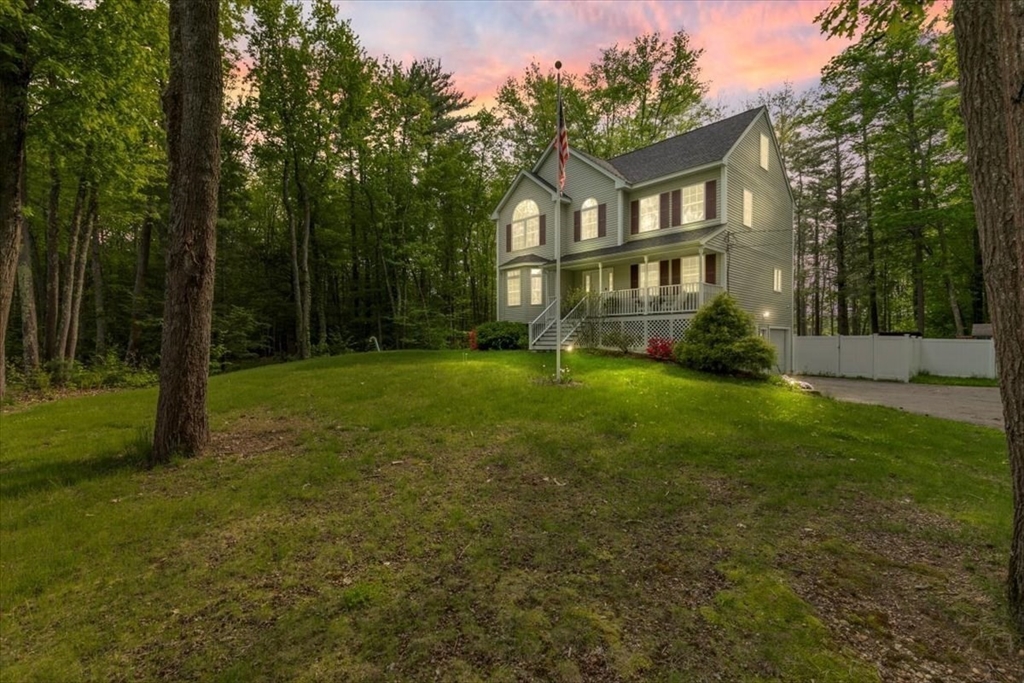 47 New Boston Road Kingston, NH 03848 - Photo 1 of 42 Gallery Image 1