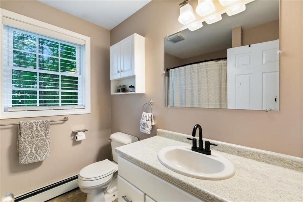 47 New Boston Road Kingston, NH 03848 - Photo 25 of 42 Gallery Image 25