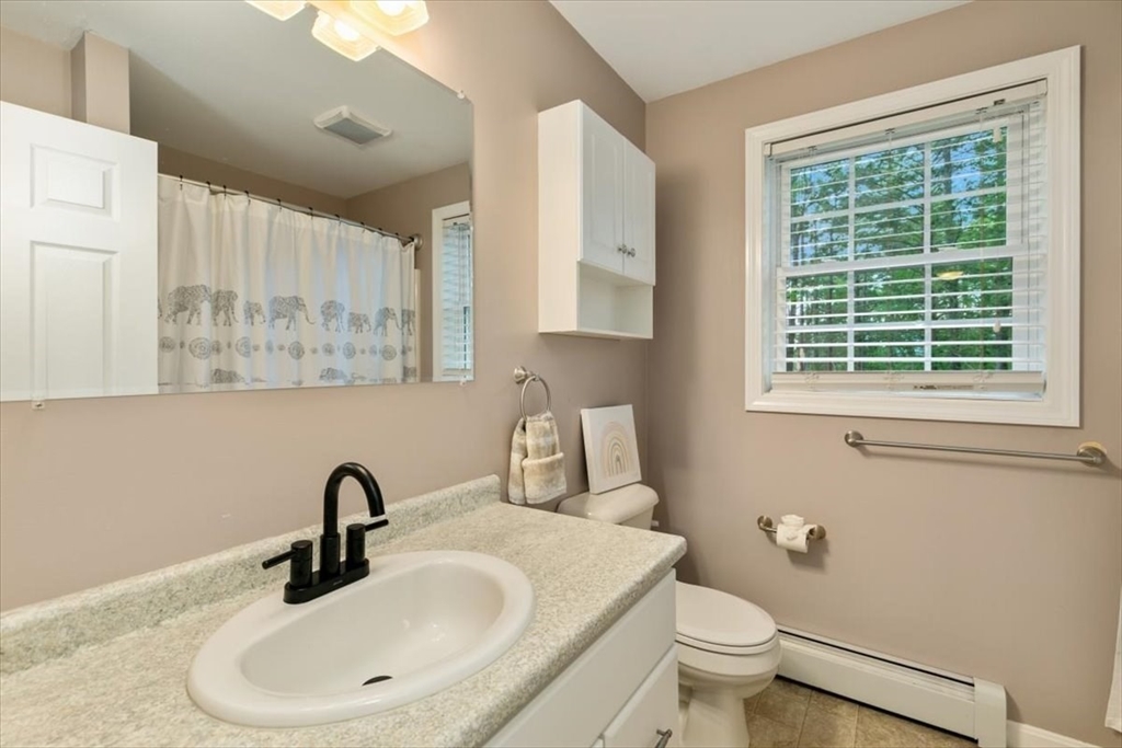 47 New Boston Road Kingston, NH 03848 - Photo 26 of 42 Gallery Image 26