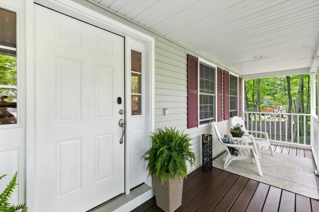 47 New Boston Road Kingston, NH 03848 - Photo 7 of 42 Gallery Image 7