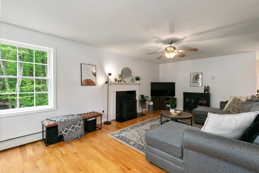 47 New Boston Road Kingston, NH 03848 - Photo 10 of 42 Gallery Image 10