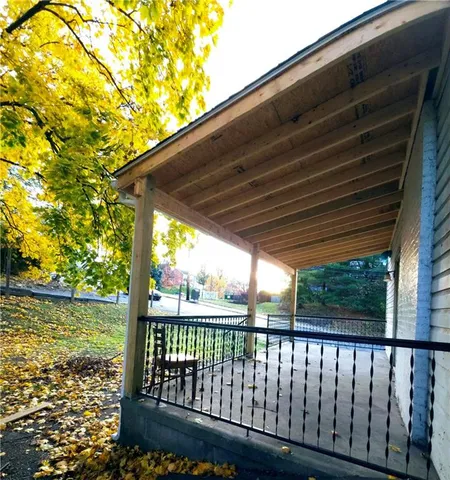 $139,000 | 700 East 10th Avenue, Homestead, PA 15120