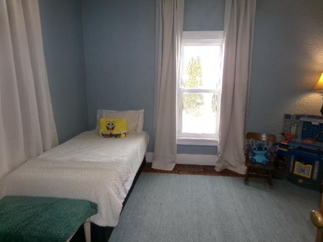 3609 Highway 26 Freeport, IL 61032 - Photo 9 of 17 a bedroom with a bed and a window