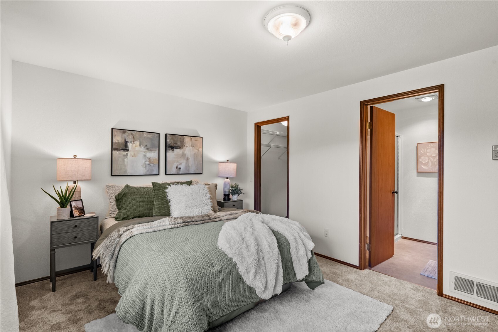 518 Hubbard Road Lynnwood, WA 98036 - Photo 17 of 39 a bedroom with a bed and a painting