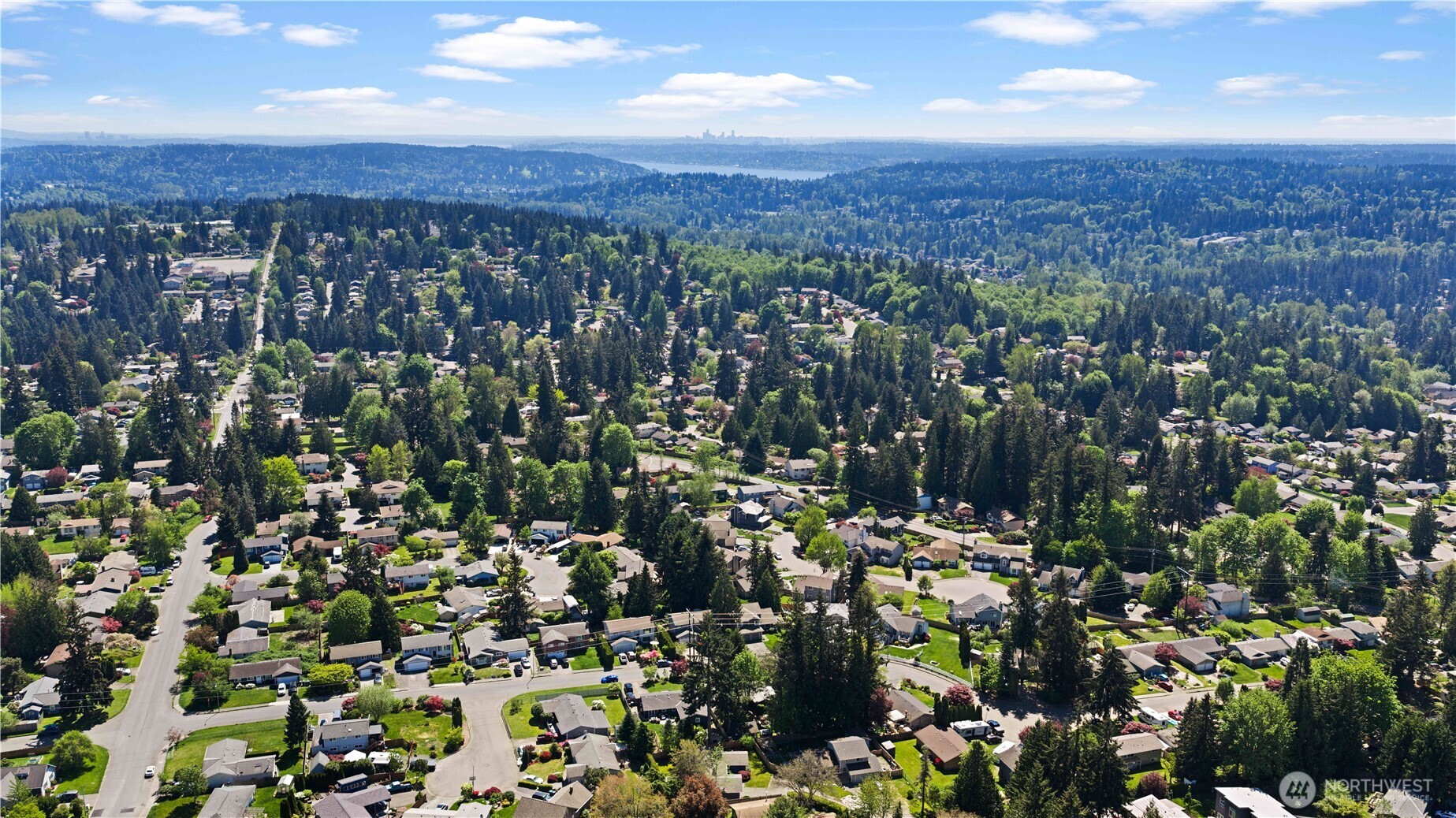 518 Hubbard Road Lynnwood, WA 98036 - Photo 38 of 39 a view of a city