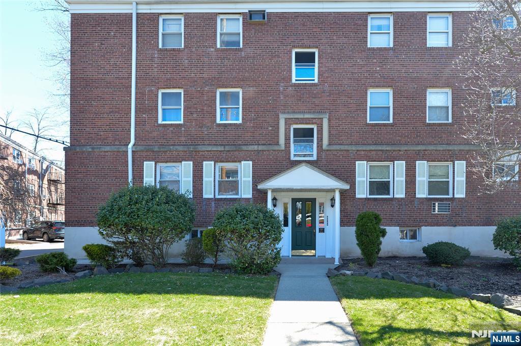 980 Main Street, Unit C1 Hackensack, NJ 07601 - Photo 8 of 10