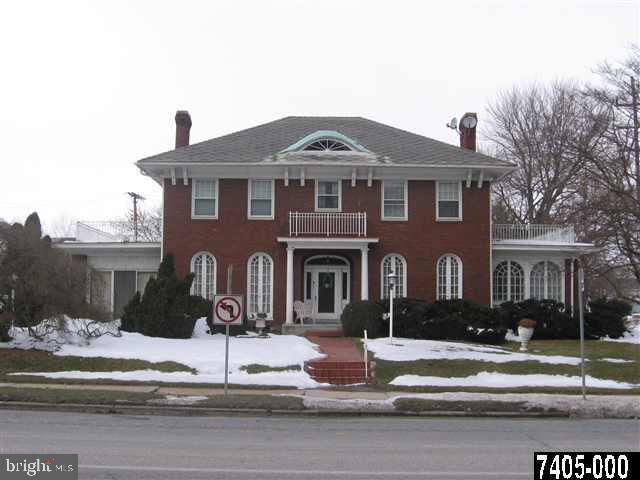 601 Country Road York, PA 17403 - Photo 1 of 17