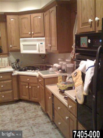 601 Country Road York, PA 17403 - Photo 12 of 17