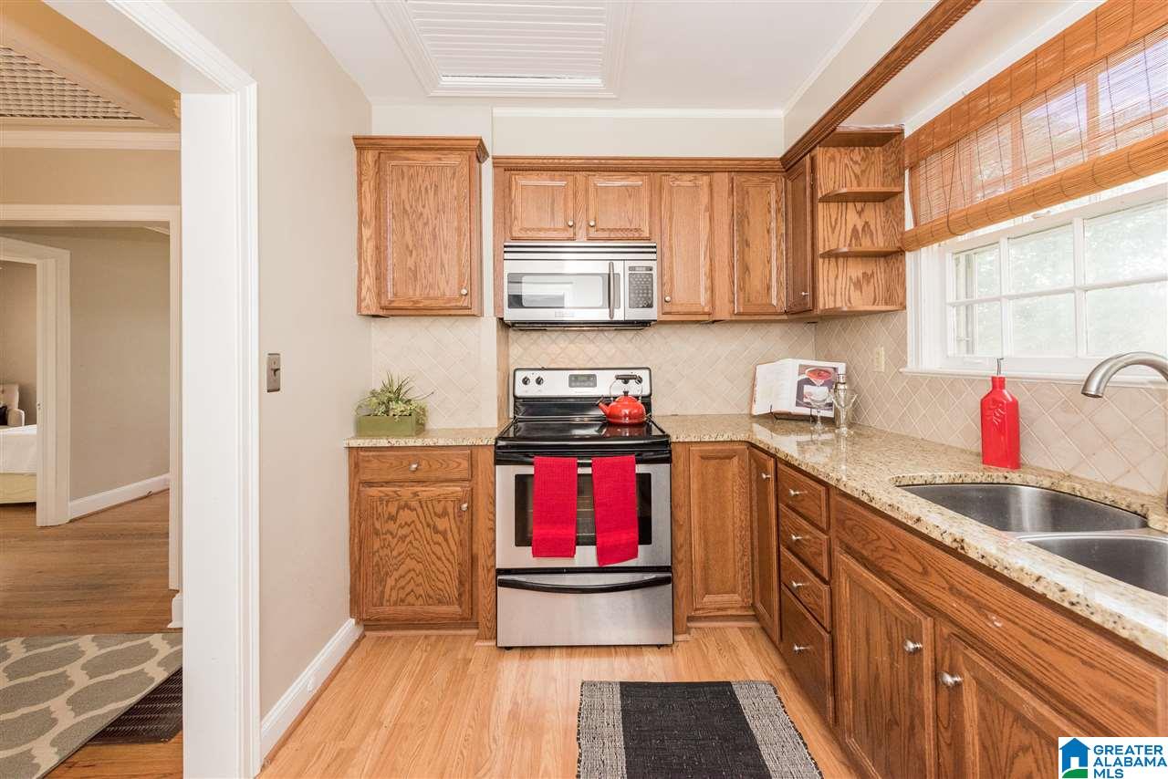 1202 Irving Road Birmingham, AL 35209 - Photo 14 of 31