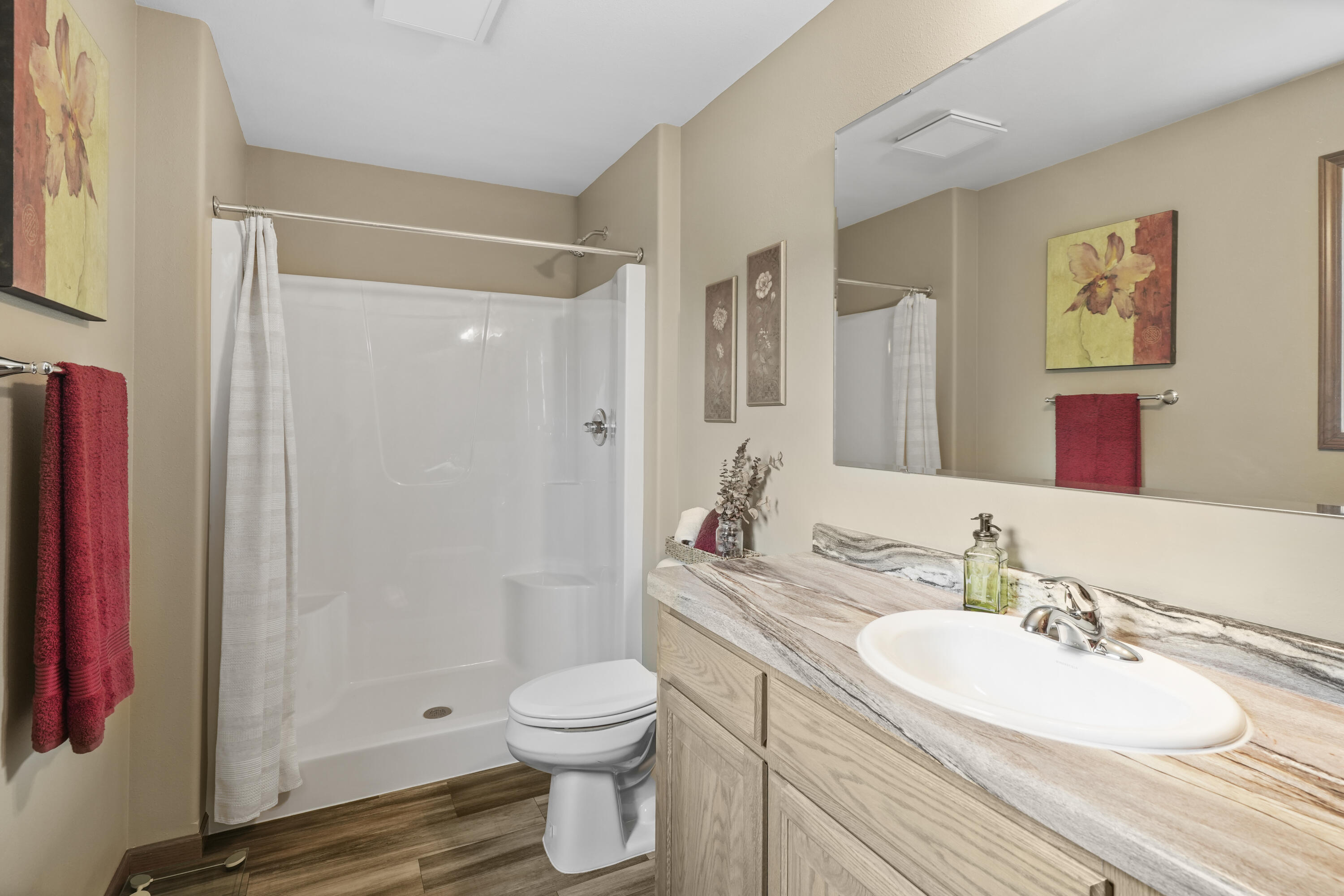 1296 Bluff Road Whitewater, WI 53190 - Photo 12 of 17 Primary Bathroom