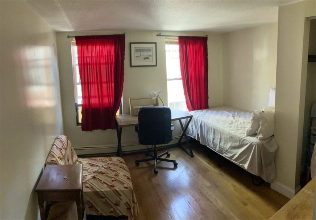 2 Johnny Court, Unit 2 Boston, MA 02111 - Photo 3 of 7