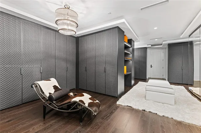 $150,000 | 17901 Collins Avenue, Unit TS4205, Sunny Isles Beach, FL 33160