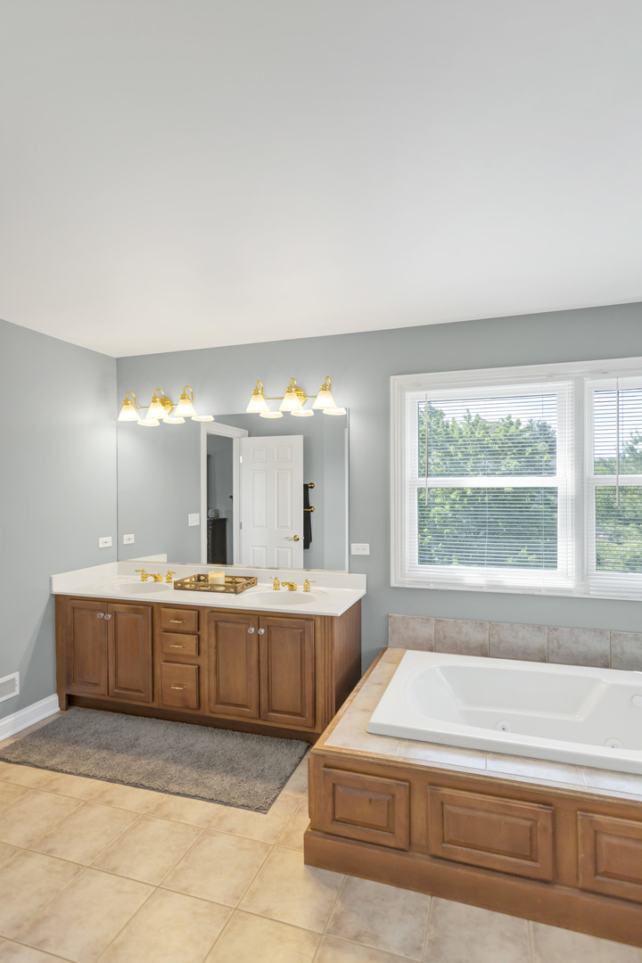 7N310 Ridge Line Road St. Charles, IL 60175 - Photo 27 of 59
