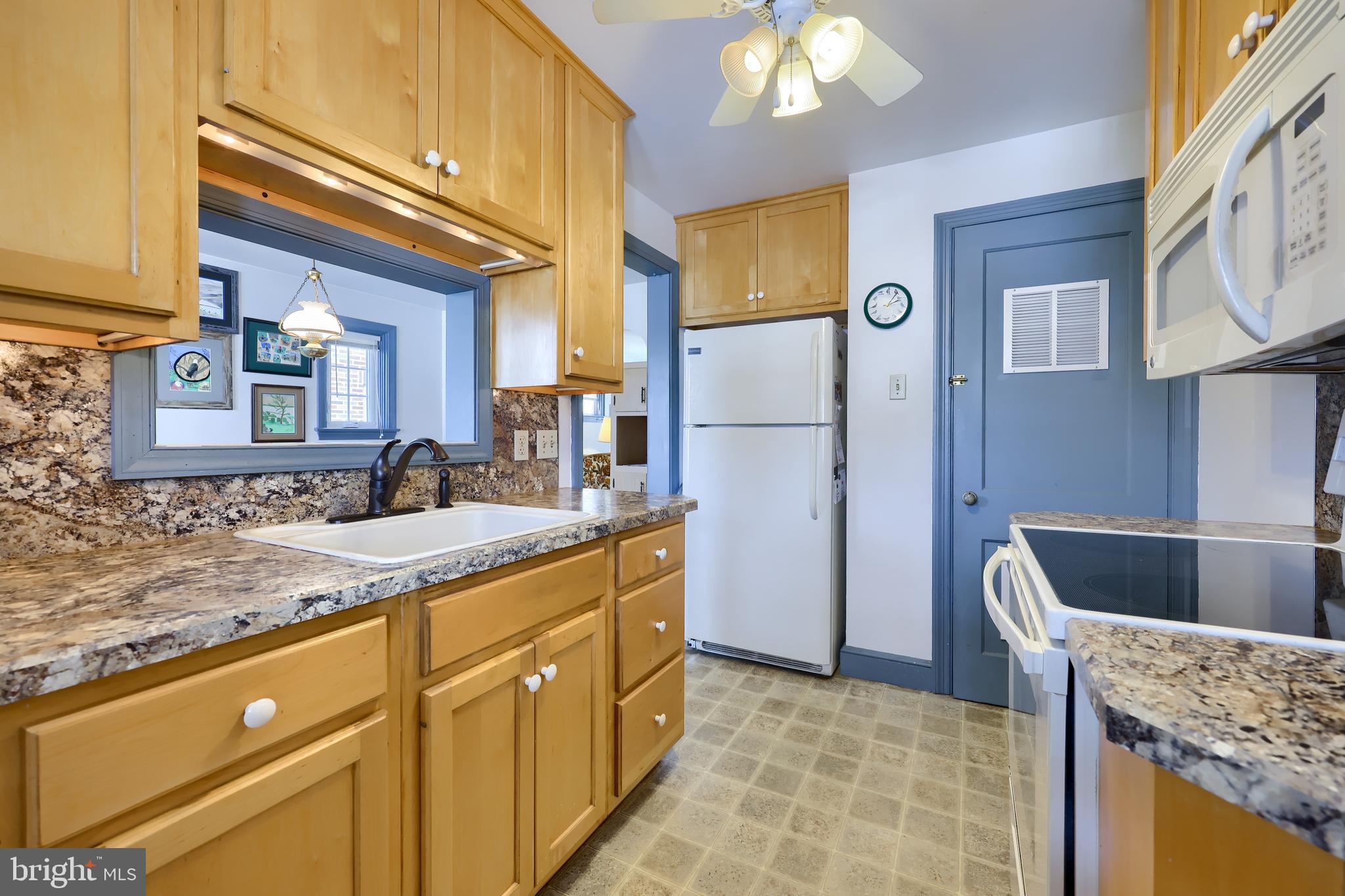 853 East Madison Street Lancaster, PA 17602 - Photo 24 of 37