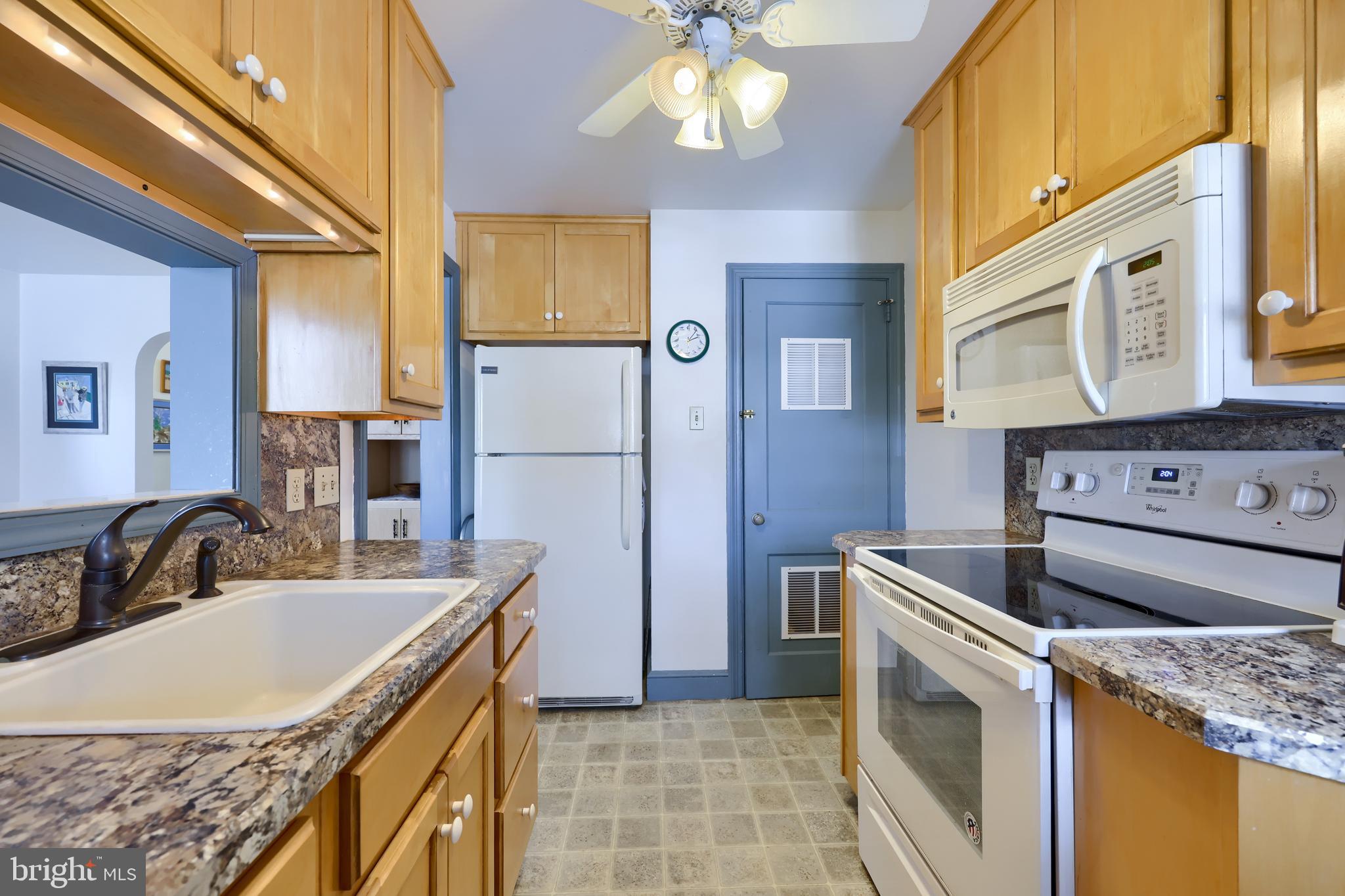 853 East Madison Street Lancaster, PA 17602 - Photo 25 of 37