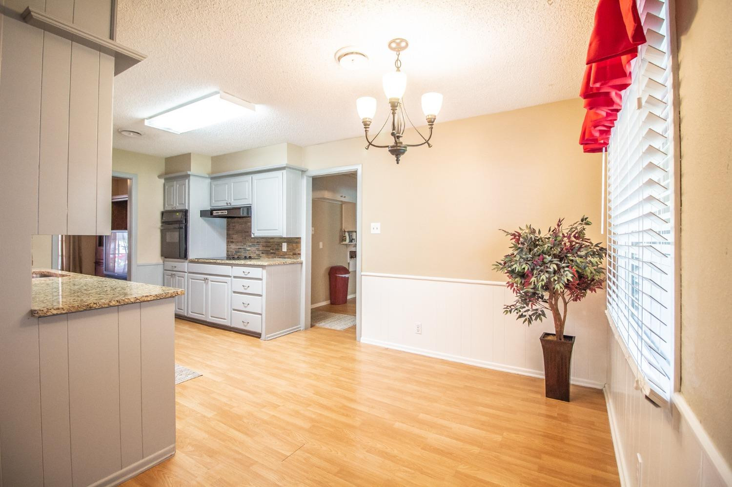 2912 68th Street Lubbock, TX 79413 - Photo 12 of 33 Photo 12