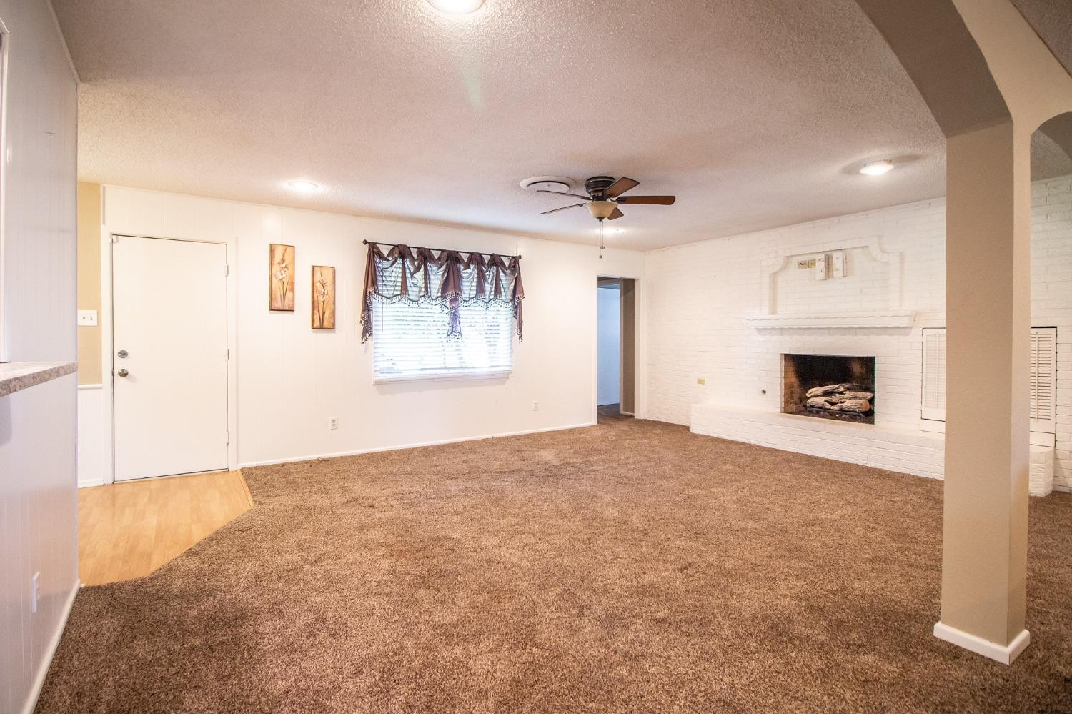 2912 68th Street Lubbock, TX 79413 - Photo 8 of 33 Photo 8