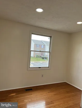 $3,150 | 3737 Keefer Court, Fairfax, VA 22033