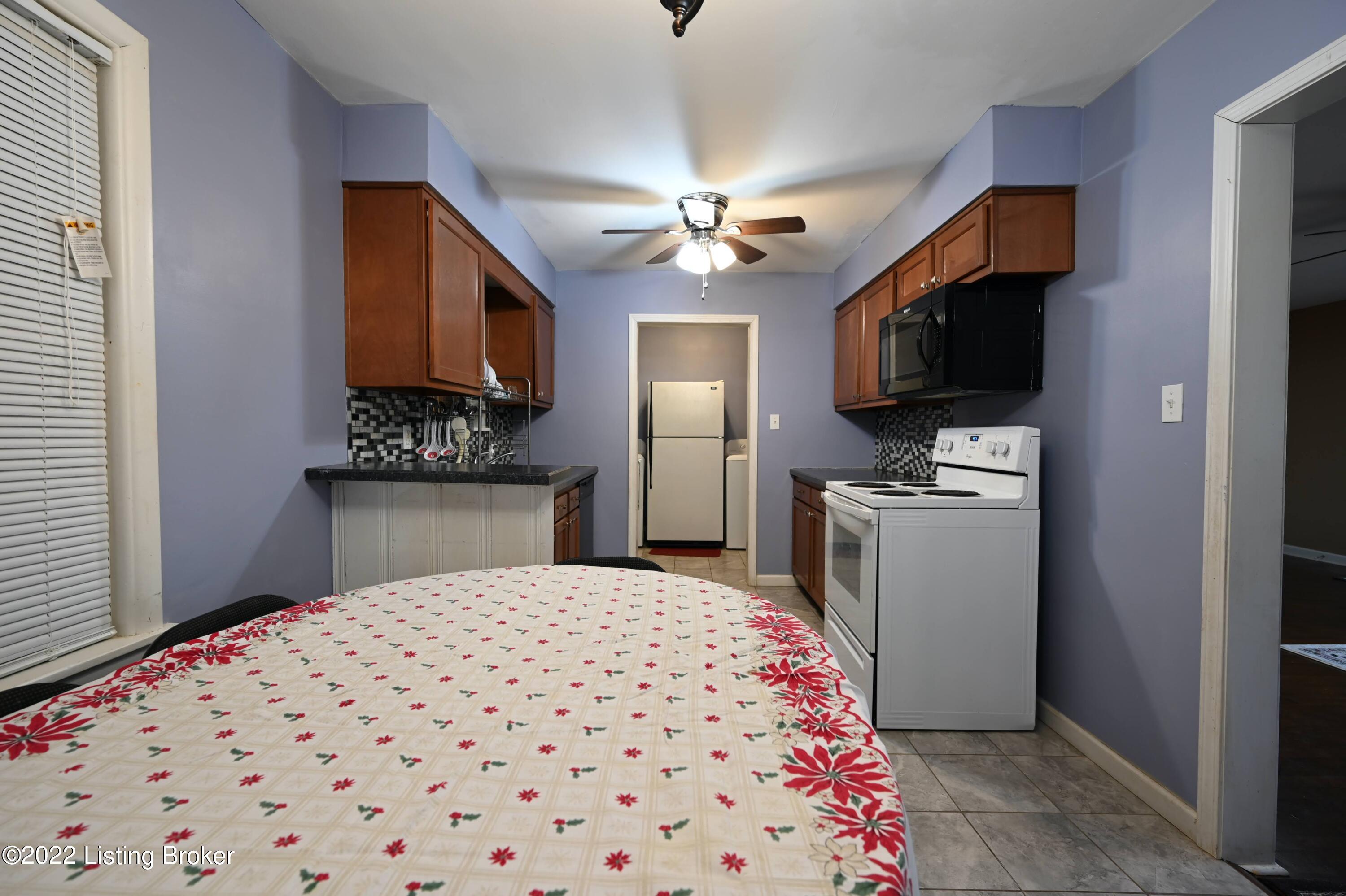 7114 Manslick Road Louisville, KY 40214 - Photo 14 of 37 DSC_0106
