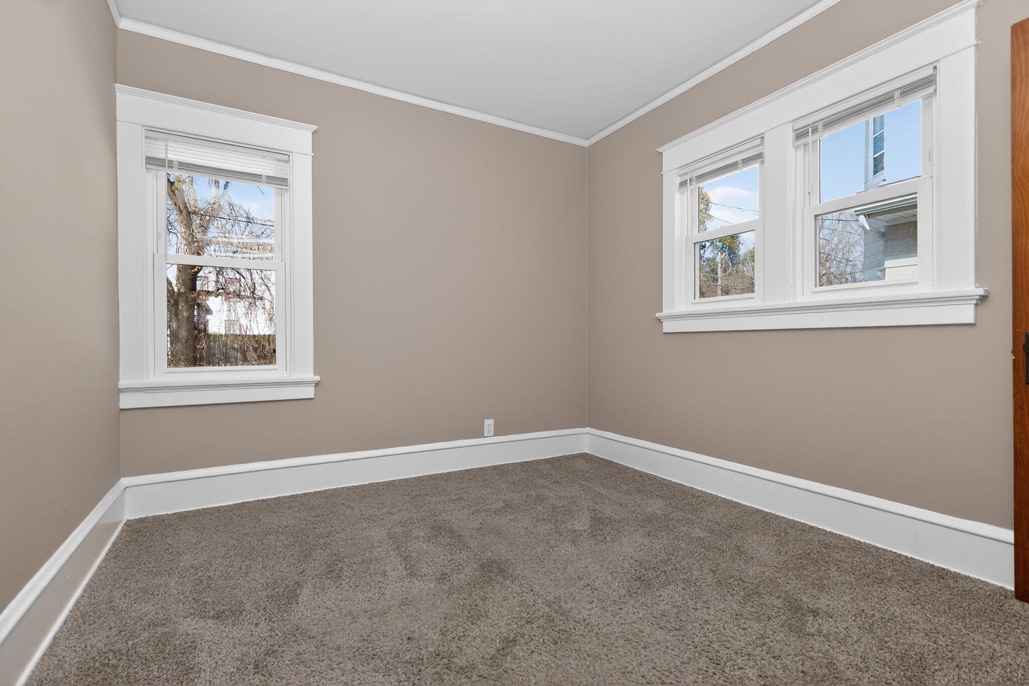 2947 North 60th Street Milwaukee, WI 53210 - Photo 5 of 30 05_2947_N_60th_St_Milwaukee_WI_53210-Liv
